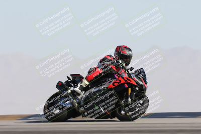 media/Dec-01-2025-Moto Forza (Mon) [[2daa91e15f]]/2-Intermediate Group/Session 2 Turn 9 Entry/